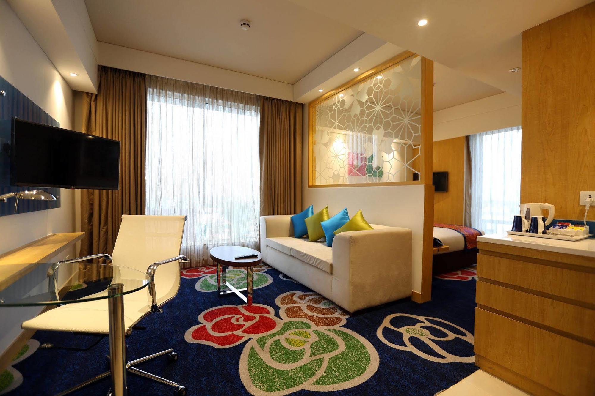 Holiday Inn Express Chennai Old Mahabalipuram Road المظهر الخارجي الصورة
